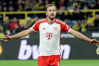 Harry Kane Breaks Bundesliga Record With Hat-Trick As Bayern Munich Hummer Borussia Dortmund