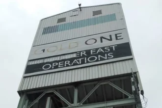South Africa Miners Resurface after Underground Controversy