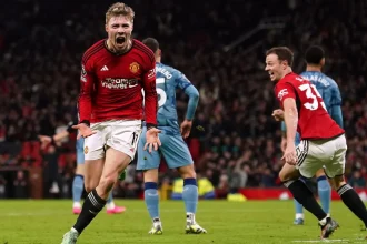 Manchester United 3 - 2 Aston Villa: Premier League Results