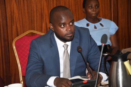 Parliamentarians Reject Trade Ministry Budget Due To Executive's Decision To Retain Permanent Secretary