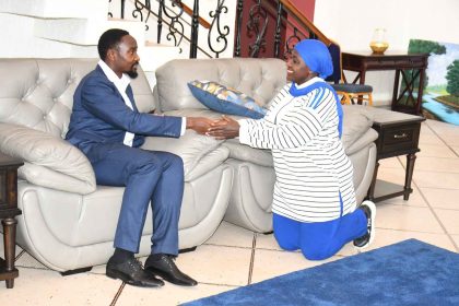ONC Boss Hajjat Namyalo Pays Courtesy Visit To Kyabazinga, Re-affirms NRM’s Commitment To Alleviate Poverty In Busoga