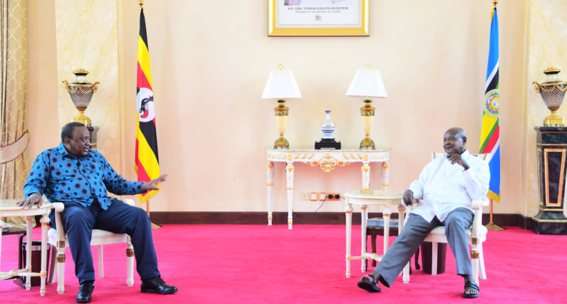 President Museveni Meets Kenya's Uhuru Kenyatta, Discuss Regional Peace