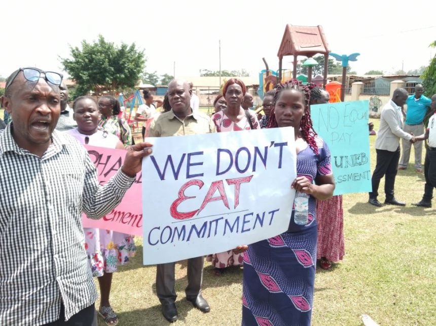Government Says No Funds For Striking Teachers’ Pay Rise As Budget Crisis Bites